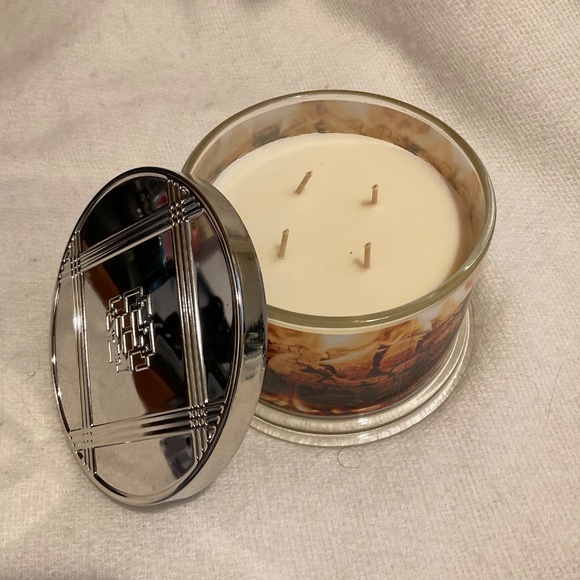 Homeworx Candle by Harry Slatkin 4 Wick Scented Crackling Fireside - Picture 2 of 12